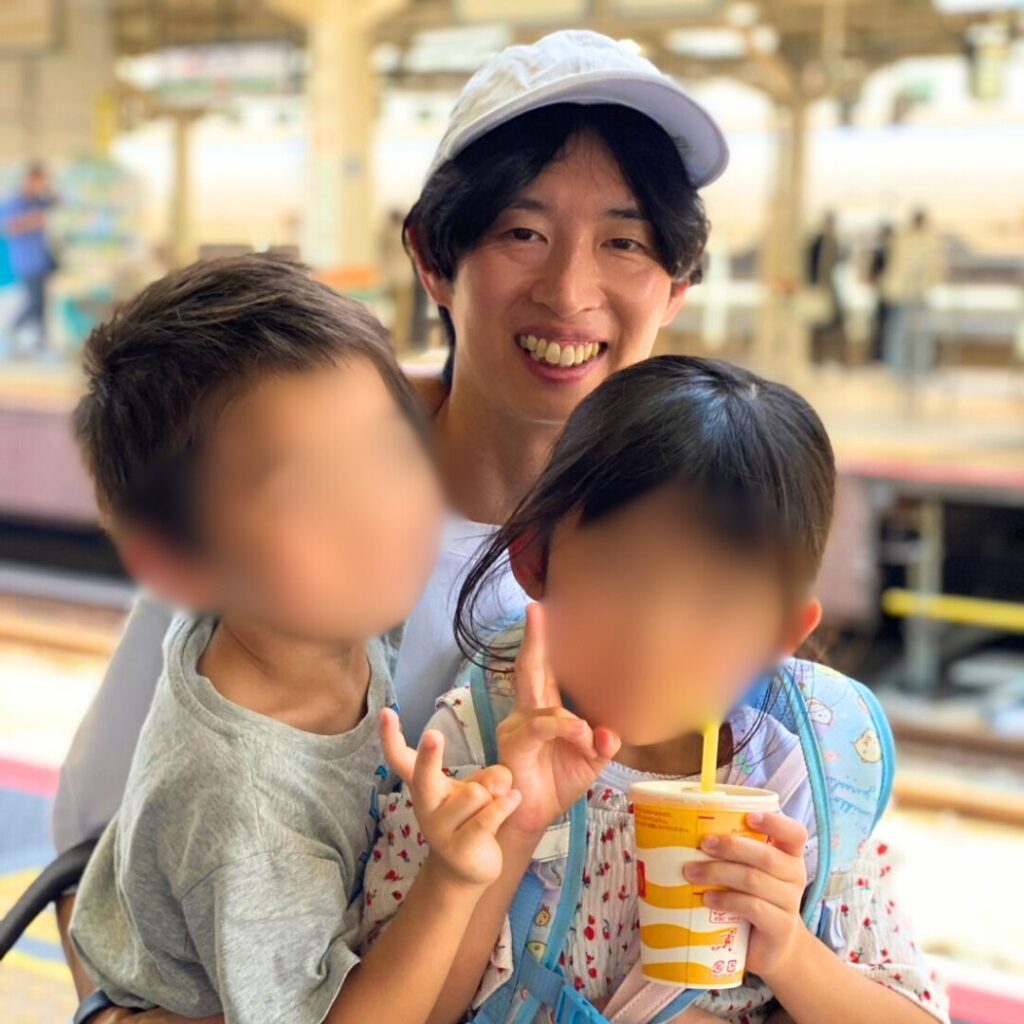 ひじ―先生のプロフィール